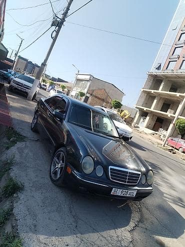 byd son plus: Mercedes-Benz E-Class: 2021 г., Седан — 3