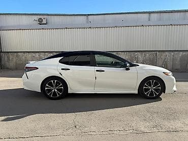 Транспорт: Toyota Camry: 2017 г., 2.5 л, Автомат, Бензин, Седан — 4