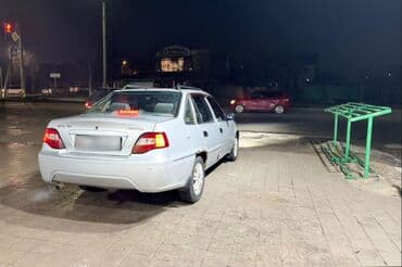 коробка нексия 1: Daewoo Nexia: 2010 г., Механика, Бензиновая, Седан — 4