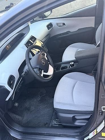 Унаа сатуу: Toyota Prius: 2018 г., 1.8 л, Гибрид, Хетчбек — 9