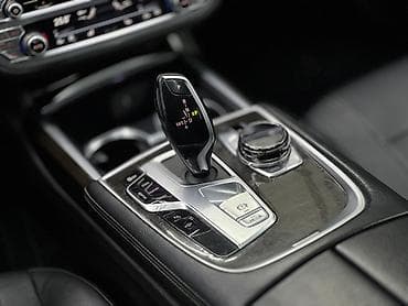 матиз автомат 3: BMW 740: 2019 г., 3 л, Автомат, Бензин, Седан — 7