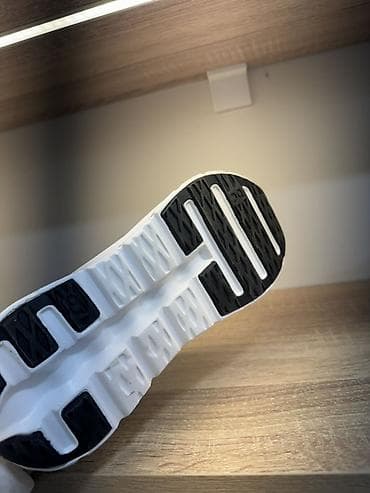 Жеке буюмдар: Эркектердин кроссовкасы, 40, 41, 42, Жаңы, түсү - Кара, Өзү алып кетүү — 7