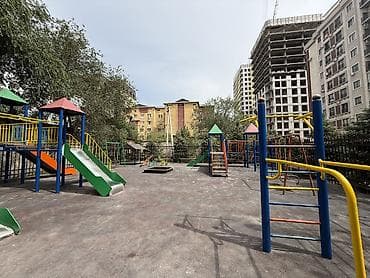 Квартиры: 3 комнаты, 106 м², Ак-Кеме (старый аэропорт) Элитка, 10 этаж — 3