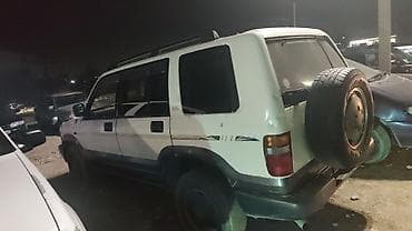 машина российский номер: Isuzu Bighorn: 1995 г., 3.1 л, Автомат, Дизель, Внедорожник — 4