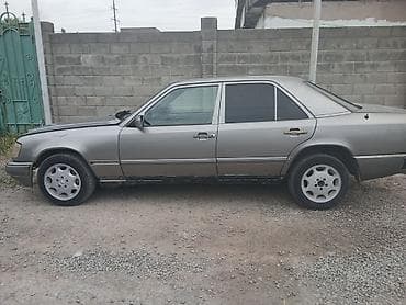 панель 124 мерс: Mercedes-Benz W124: 1988 г., 2.3 л, Механика, Седан — 4