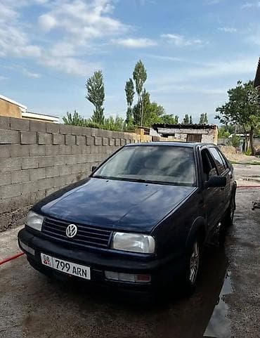prius plus: Volkswagen Vento: 1992 г., 1.8 л, Механика, Бензин, Седан — 2