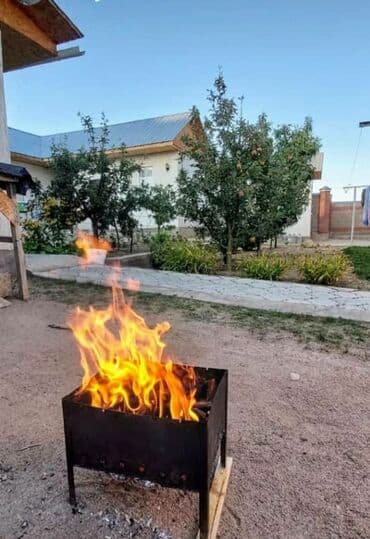 продаю дом район турбаза: Коттедж, ГОСТЕВОЙ Чолпон-Ата — 1