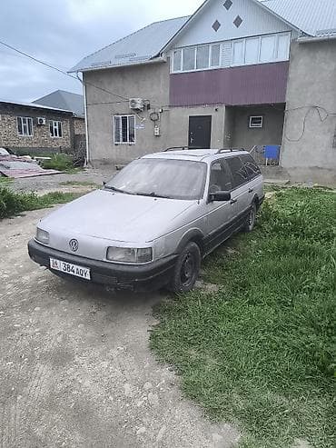 Volkswagen Passat Variant: 1988 г., 1.8 л, Универсал