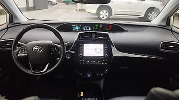 секции 18: Toyota Prius: 2020 г., 1.8 л, Гибрид, Лифтбек — 8
