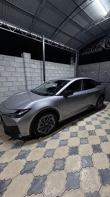 нексяа 2: Toyota bZ3: 2023 г., Электромобиль, Седан — 2