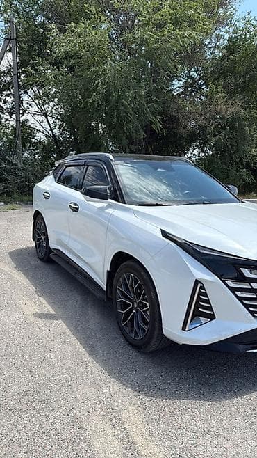 Транспорт: Changan Uni-Z: 2025 г., 1.5 л, Робот, Бензин, Кроссовер — 1