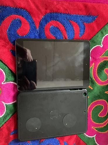 samsung s10е: IPhone Air, Б/у, Чехол — 2