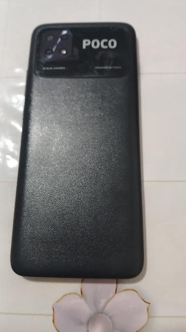 планшет ноутбук 2 в 1: Poco C40, Б/у, 1 ТБ, цвет - Черный, 2 SIM — 2