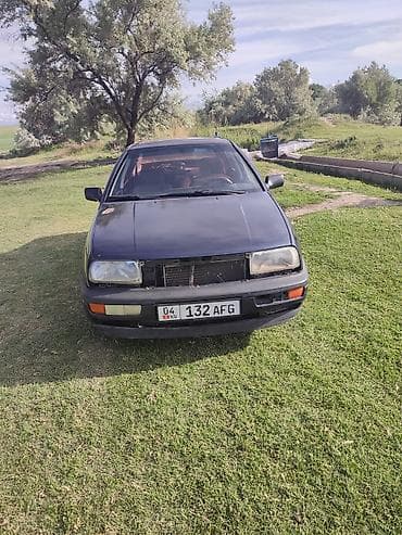 пороги венто: Volkswagen Vento: 1992 г., 1.8 л, Механика, Бензин, Седан — 4