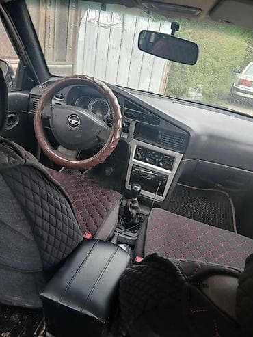 рекстон авто: Daewoo Nexia: 2009 г., 1.5 л, Кол менен иштөөчү, Седан — 2
