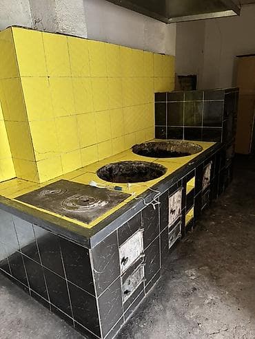 сто балыкчы: Дом с участком и большим крытым навесом - Кирпичный дом за высоким — 7