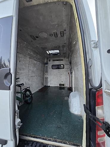 Унаа: Mercedes-Benz Спринтер: 2009 г., 2.7 л, Кол менен иштөөчү, Дизель, Бус — 3