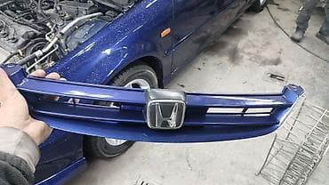 accord 2008: Решетка радиатора Honda Оригинал — 1