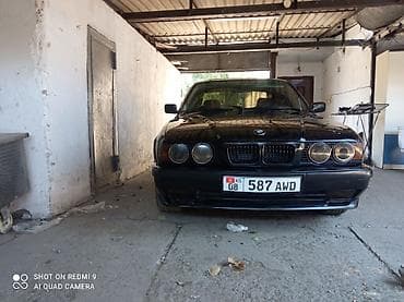 лобовое g05: BMW 5 series: 1988 г., 2 л, Механика, Бензин, Седан — 1