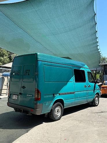 диван спринтер: Mercedes-Benz Sprinter, 2.2 CDI, средняя база, грузовой фургон — 2