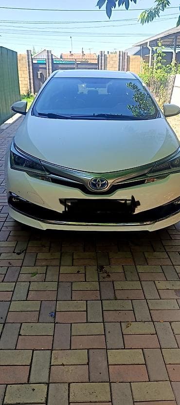 Toyota Corolla: 2019 г., 1.8 л, Автомат, Гибрид, Седан — 1
