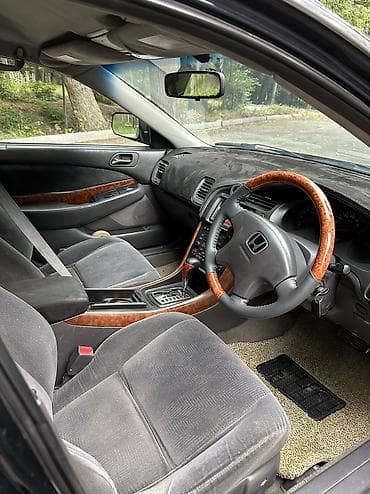 на сабер: Honda Inspire: 2001 г., 2.5 л, Автомат, Бензин, Седан — 7