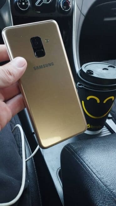 смарт чясы: Samsung Galaxy A8, түсү - Алтын — 1