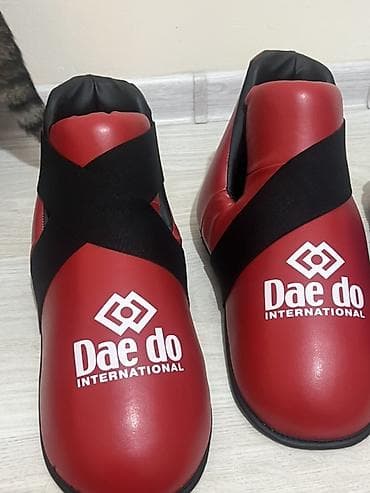 тактика: Боксерский и тренировочный комплект Состав: - Перчатки боксерские — 6