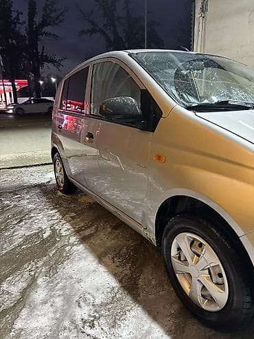 Продажа авто: Daihatsu Mira: 2003 г., Механика, Хэтчбэк — 5