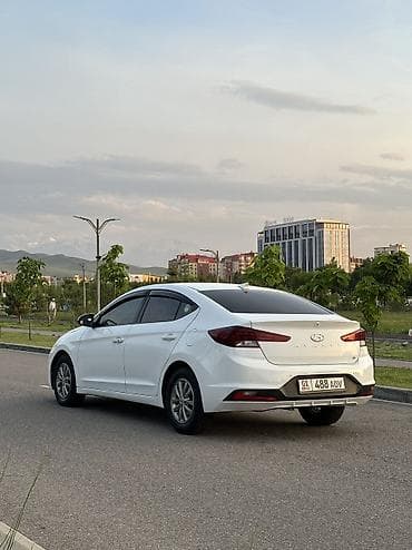барта: Hyundai Elantra: 2019 г., 1.6 л, Автомат, Бензин, Седан — 5