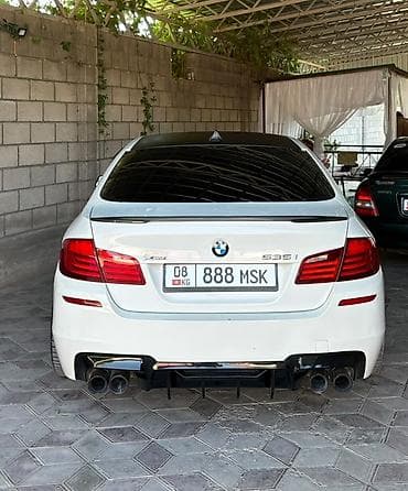 Транспорт: BMW 5 series: 2012 г., 3 л, Типтроник, Бензин, Седан — 3