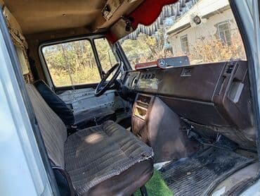 прицепы для грузовых автомобилей б у: Жүк ташуучу унаа, Mercedes-Benz, Стандарт, 3 т, Колдонулган — 3