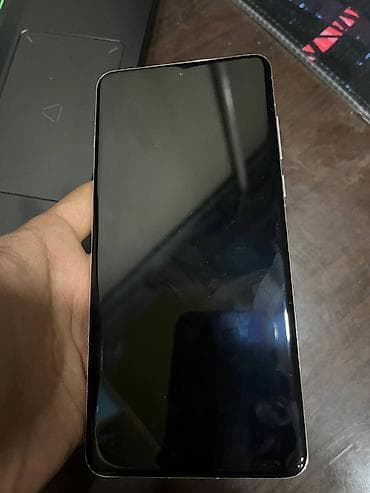 galaxy s20: OnePlus 13, Б/у, 256 ГБ, цвет - Белый, 2 SIM — 3
