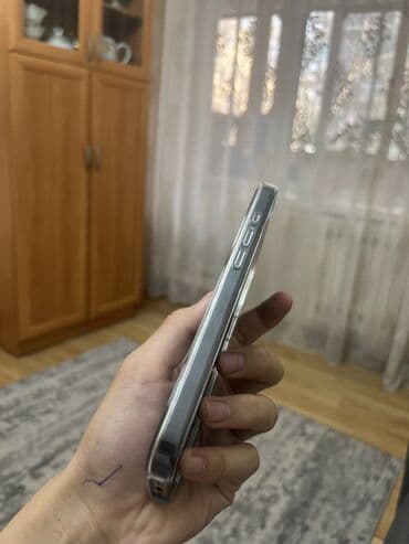 камера телефона: IPhone 16 Pro Max, Б/у, 256 ГБ, Black Titanium, Кабель, Коробка, Чехол, 100 % — 10
