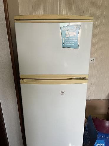 Продаю холодильник двух камерный работает отлично 👍🏼👍🏼 at lalafo.kg Продаю холодильник двух камерный работает отлично 👍🏼👍🏼
