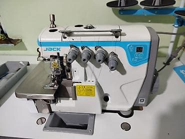 jack e4: Швейная машина Jack, Оверлок, Полуавтомат — 1