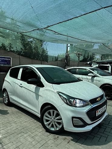 Chevrolet Spark: 2019 г., 1 л, Вариатор, Бензин, Хэтчбэк
