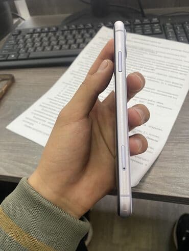 телефон blackview: IPhone 11, Б/у, 128 ГБ, Чехол, 69 % — 7