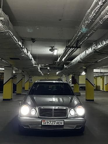 Mercedes-Benz E-Class: 1998 г., 3.2 л, Бензин, Седан