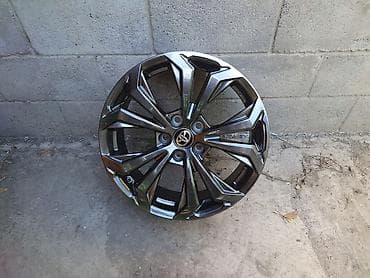 camry universal: Диски R 18 Toyota, Комплект, отверстий - 5, Новый — 1