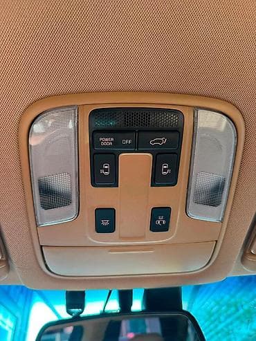 203: Kia Carnival: 2019 г., 2.2 л, Автомат, Дизель — 8