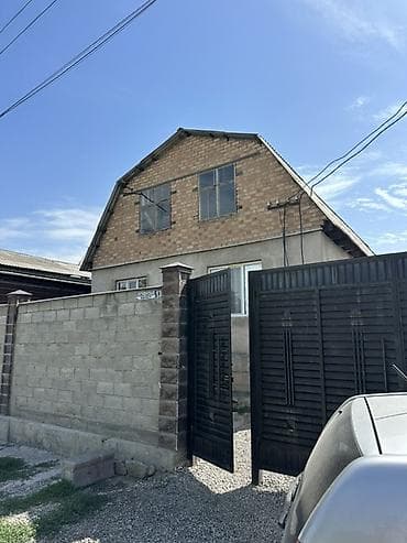 Продается жилой дом с участком по адресу: ул. Октябрьская, 13 (указано