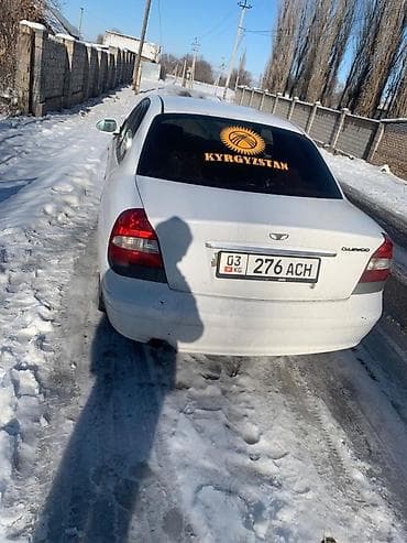 Daewoo Nubira: 2001 г., 1.5 л, Автомат, Бензин, Седан