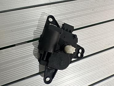 step rf3: Электропривод/серводвигатель заслонки печки (HVAC) для Kia K5 JF — 2