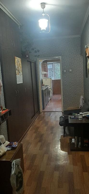 не пригодился: 1 комната, 62 м², Индивидуалка, 2 этаж, Старый ремонт — 10