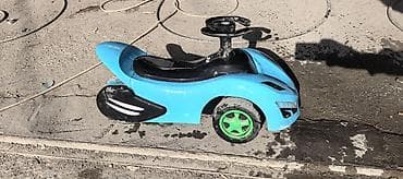 детская машына: Детская каталка-машинка - Тип: напольная каталка со встроенным рулём — 1