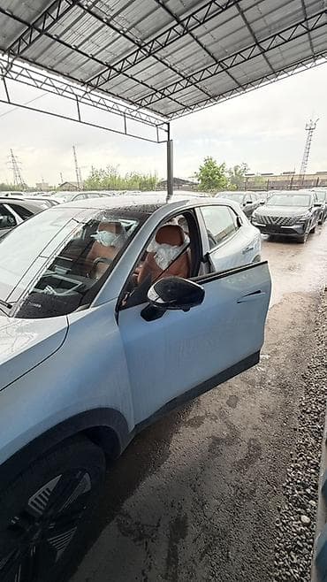 deepal: Changan Qiyuan Q05: 2026 г., 1.5 л, Автомат, Электромобиль, Кроссовер — 3