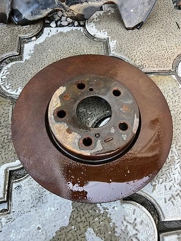full construction: Передняя тормозная система от Lexus IS250 gse20-25 (двигатель 4GR‑FSE) — 10