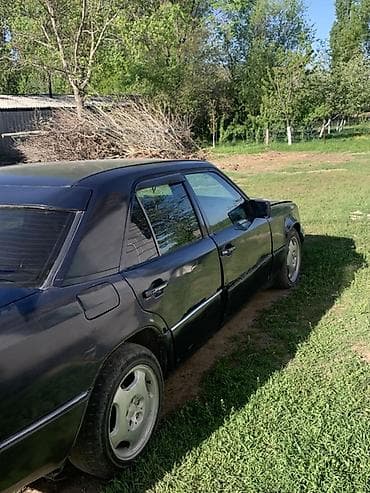 ауди а6 с4 1: Mercedes-Benz W124: 1993 г., 2.2 л, Кол менен иштөөчү, Бензин, Седан — 7