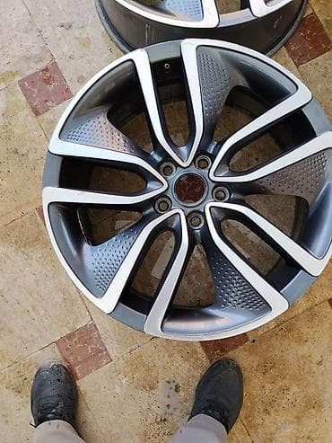 r17 26565: Литые Диски R 19 Комплект, отверстий - 5, Б/у — 1